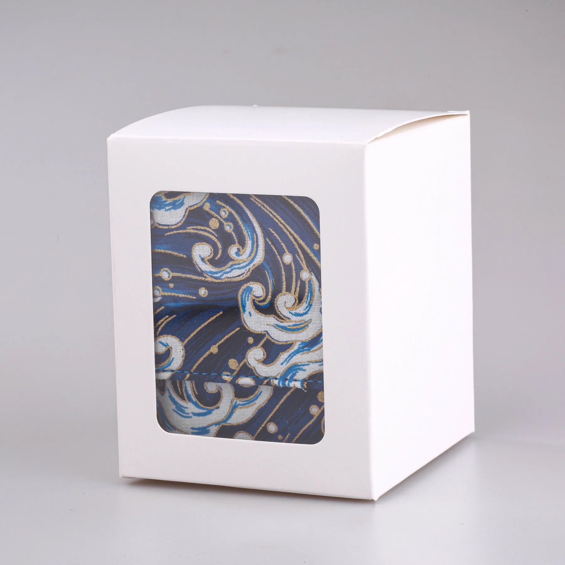 120+ trading card deck box with display window and magnetic lid