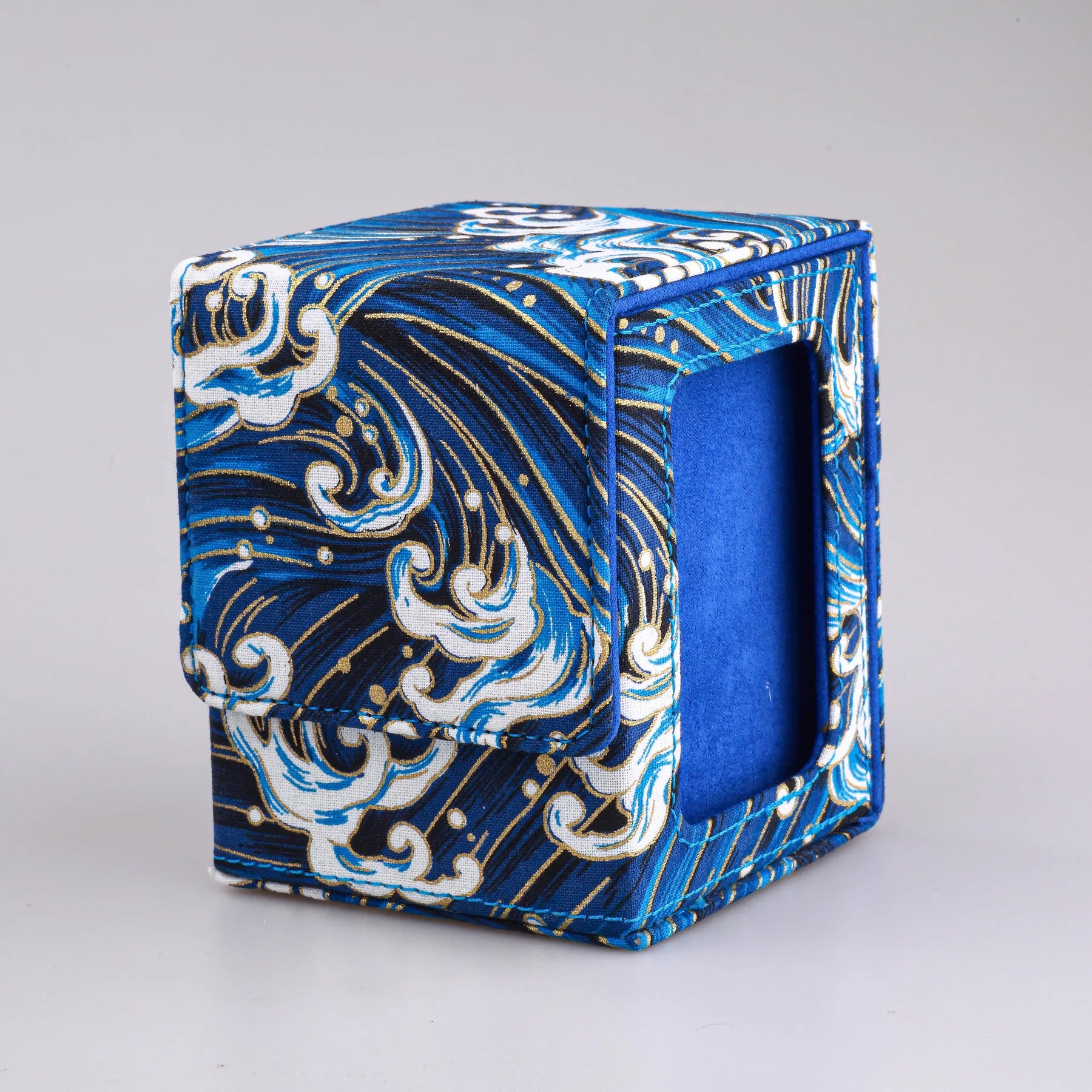 120+ trading card deck box with display window and magnetic lid